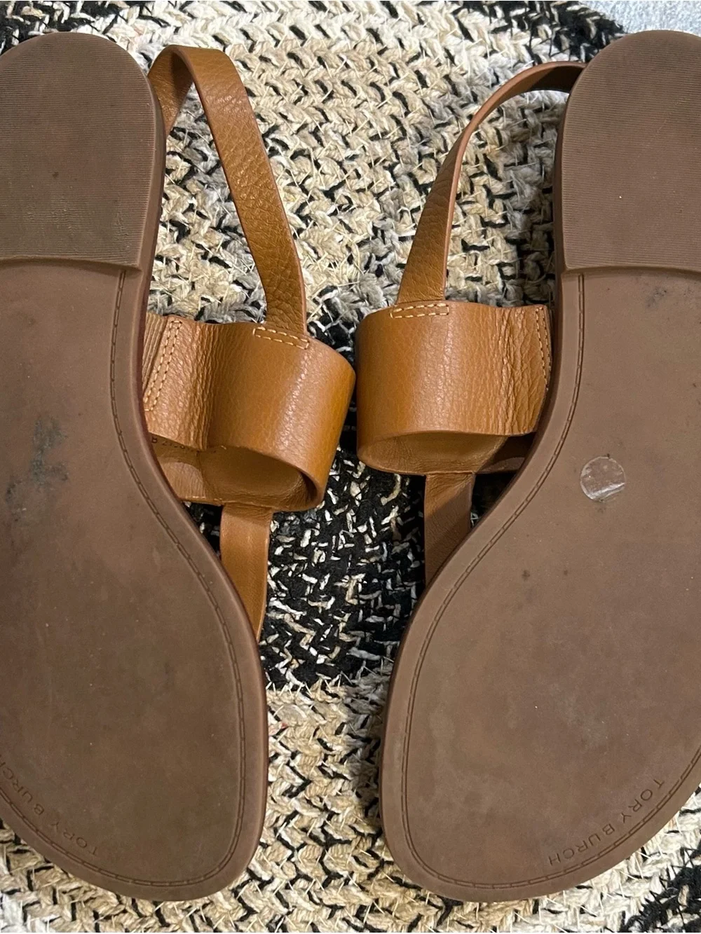 Tory Burch Tan Leather Logo Thong Sandals with Gold Medallions - Picture 4 of 5